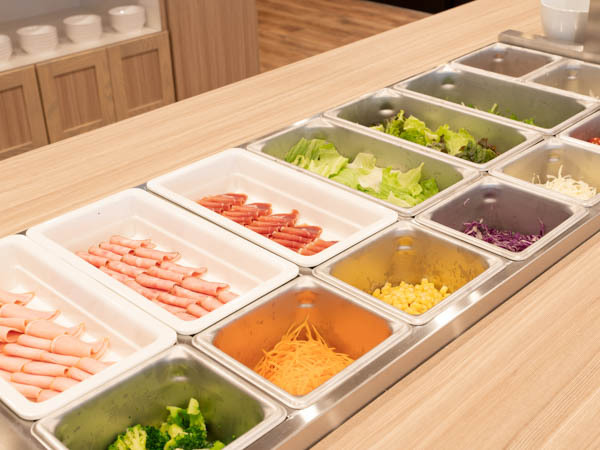 【ビュッフェレストランの一例】