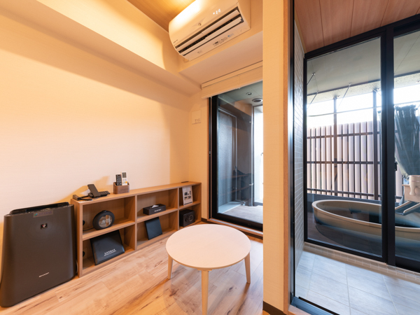 【ユニバーサルルーム】