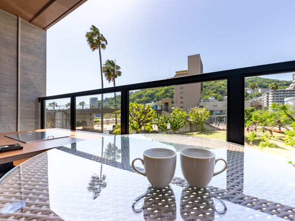 【レストラン店内】