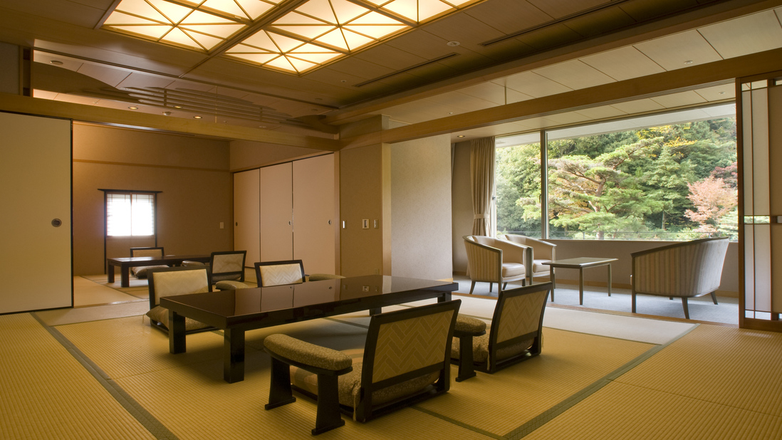 【角部屋確約】次の間付和室15帖＋8帖＋広縁（10㎡）：定員2〜7名様【マッサージチェア1台完備】