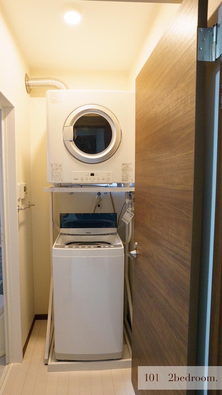 101：洗濯機・乾燥機・洗濯洗剤もございますので、１泊から長期まで快適に滞在可能です。