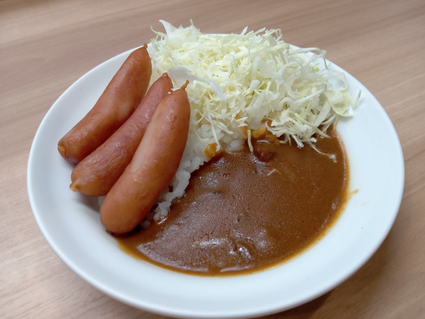 【朝食アレンジメニュー】ウインナーカレー！定番中の定番デス！