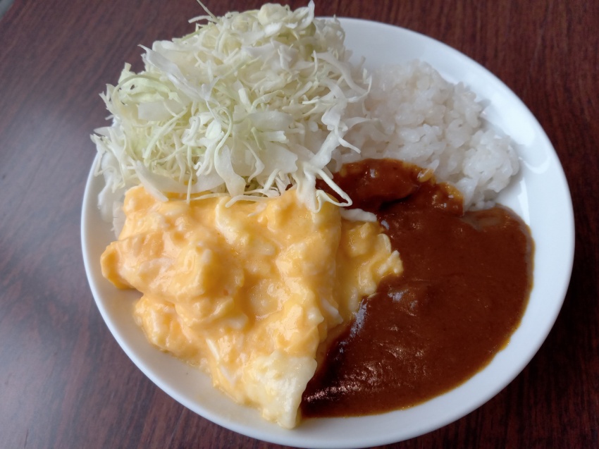 【朝食アレンジメニュー】スクランブルエッグカレー！まろやかな味になります♪