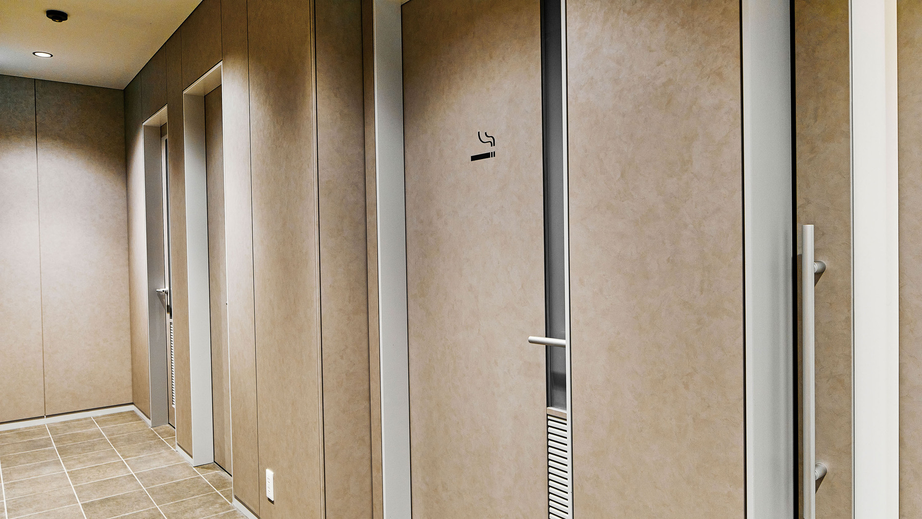 【全室禁煙】2階の喫煙室をご利用ください