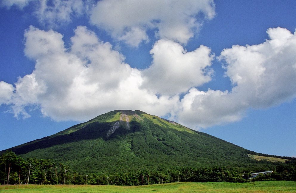 〈観光・景観〉大山(写真提供：米子市)