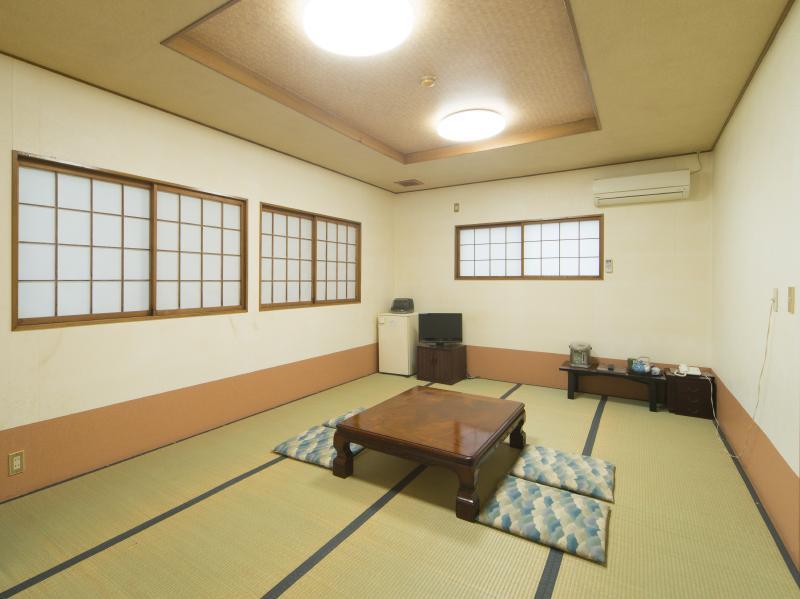 和室１２畳2013