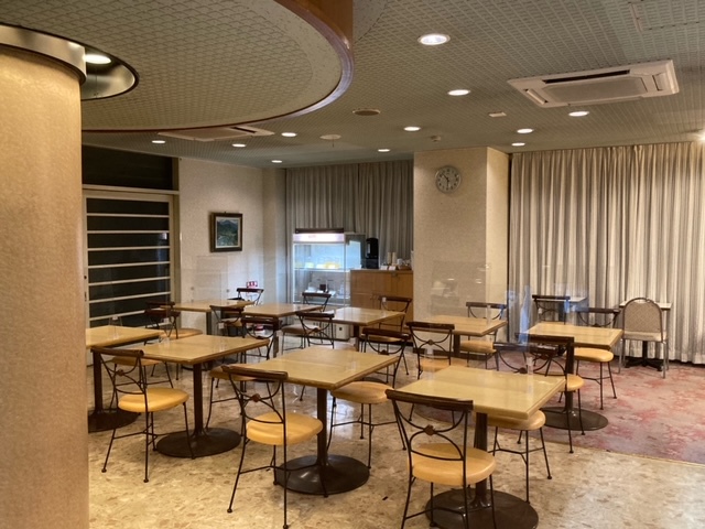 朝食会場