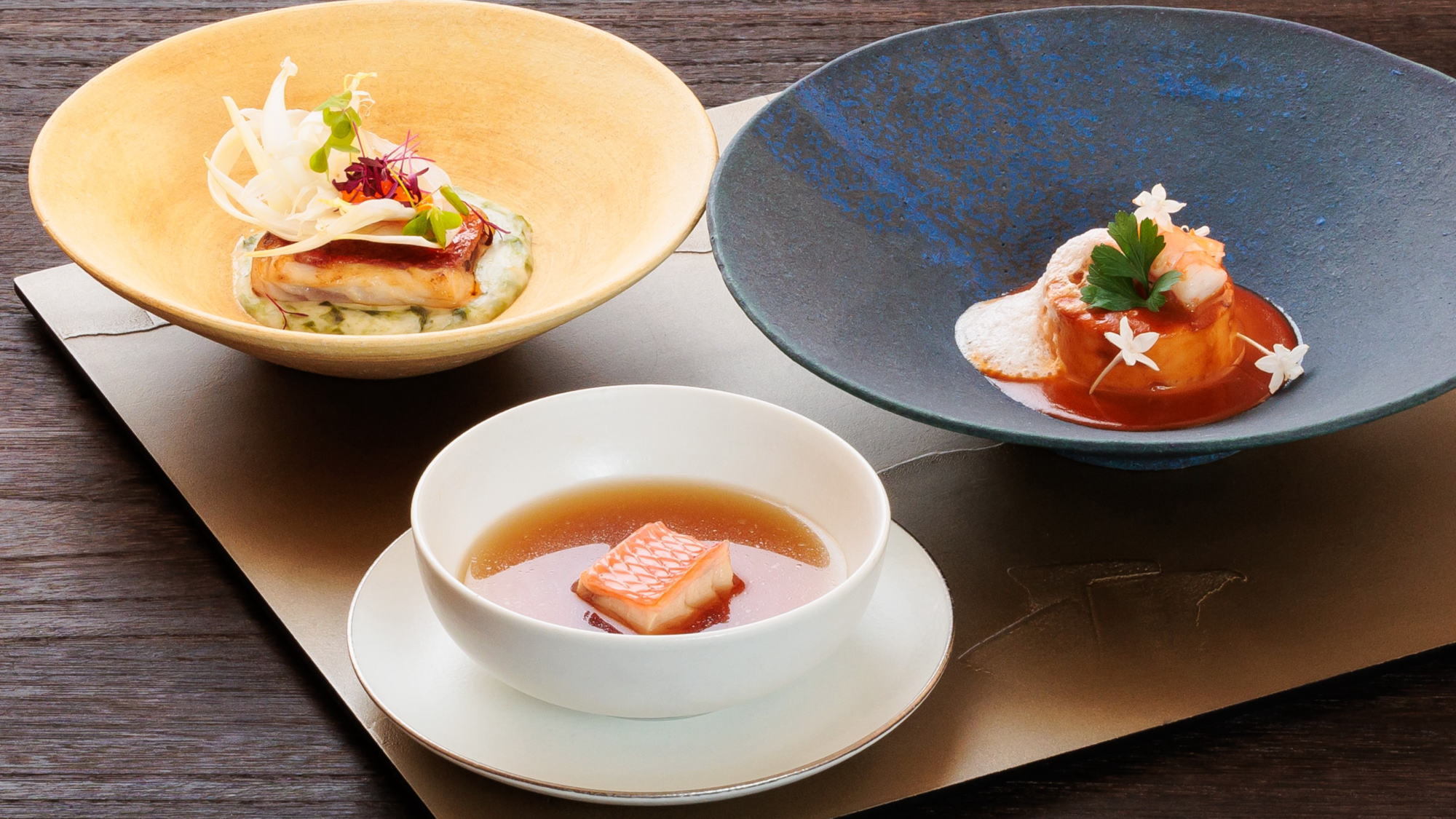 冬季創作フレンチ：スープ、海の幸