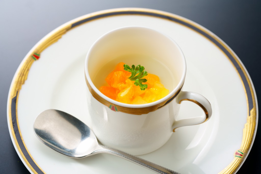 夕食 (自家製パンナコッタ)