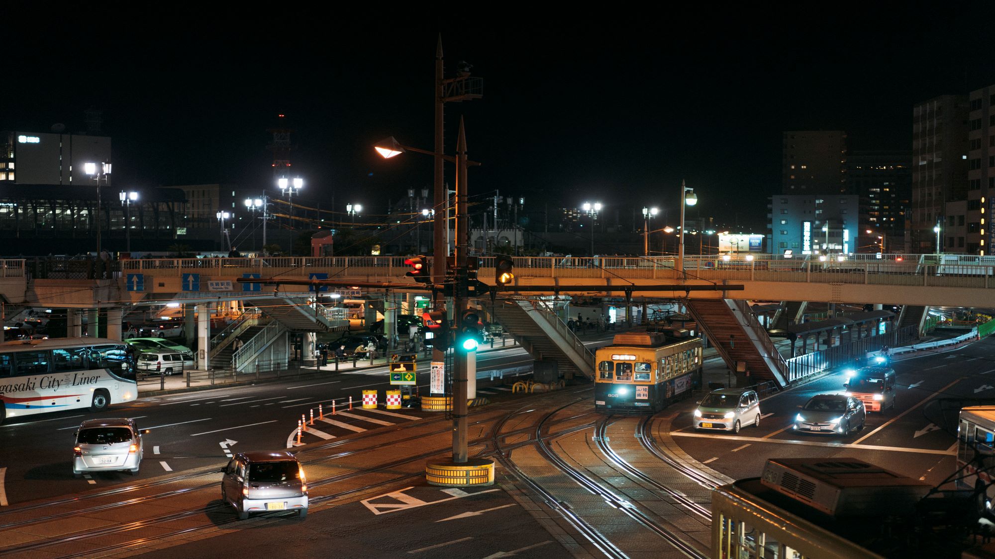 路面電車（夜）