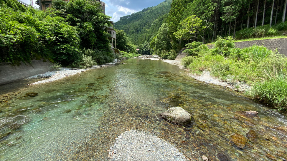 阿多古川出会い２