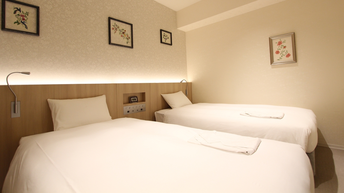 デラックスツイン※部屋によってアートが異なります