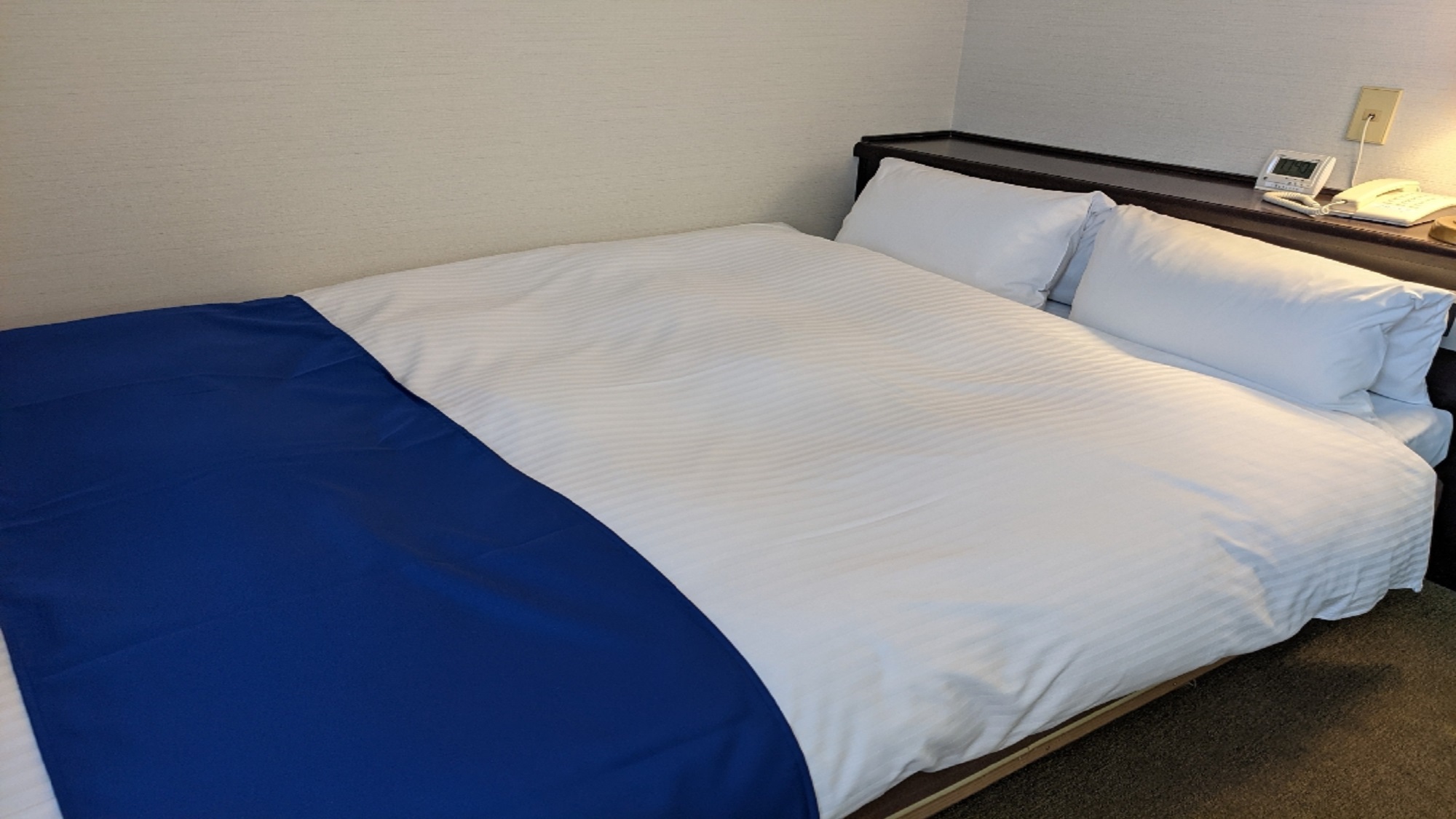 ダブルルーム14.5㎡/ベッド幅140㎝