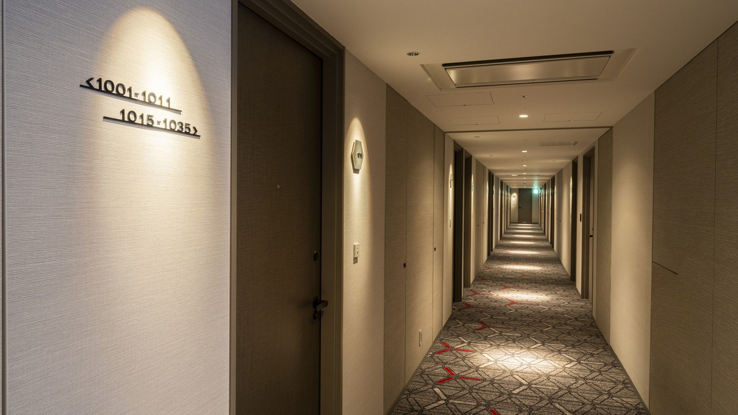 客室廊下