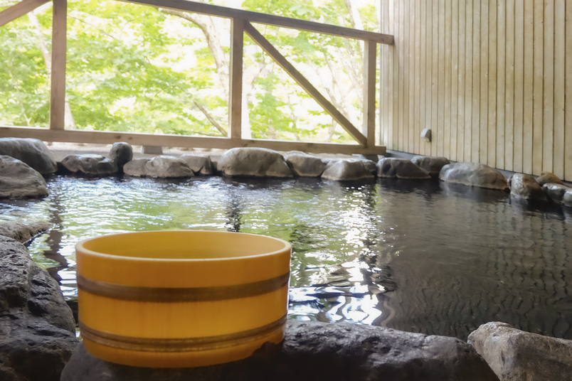 【本館】大浴場（石の湯）露天風呂※日替わり