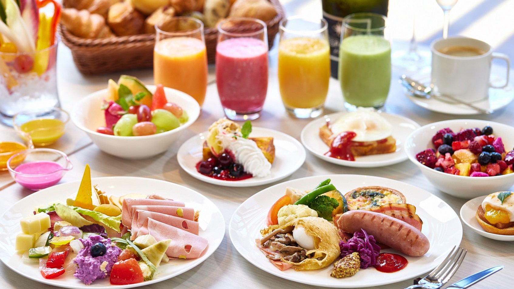 多国籍な料理を楽しめる朝食のワールドビュッフェのメニューは約150種類。
