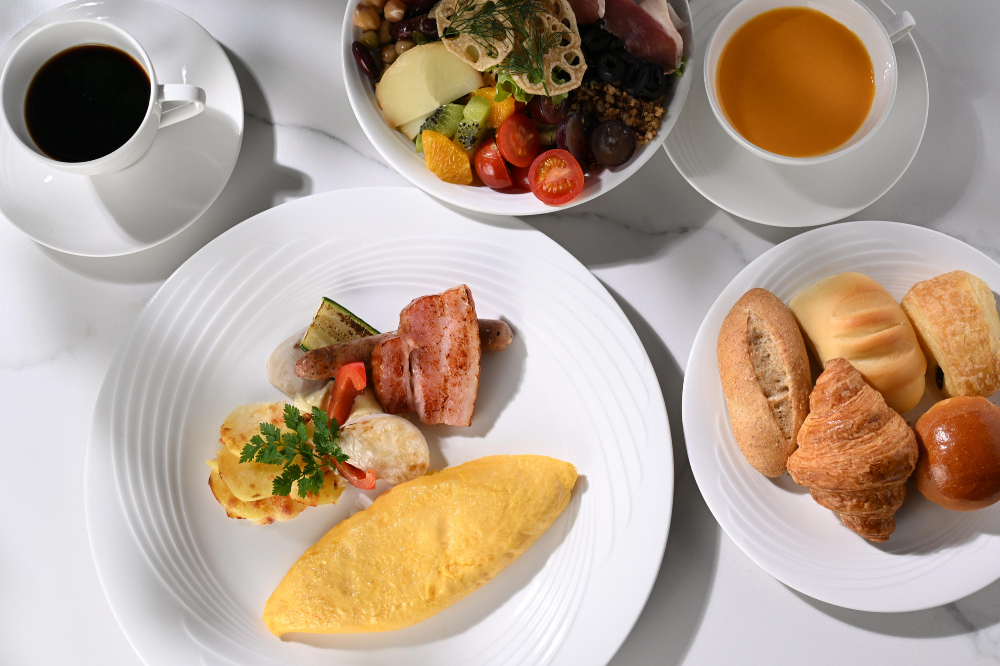 アイコニックステイ〜京都観光の拠点に！烏丸御池駅より徒歩2分〜◆朝食付◆