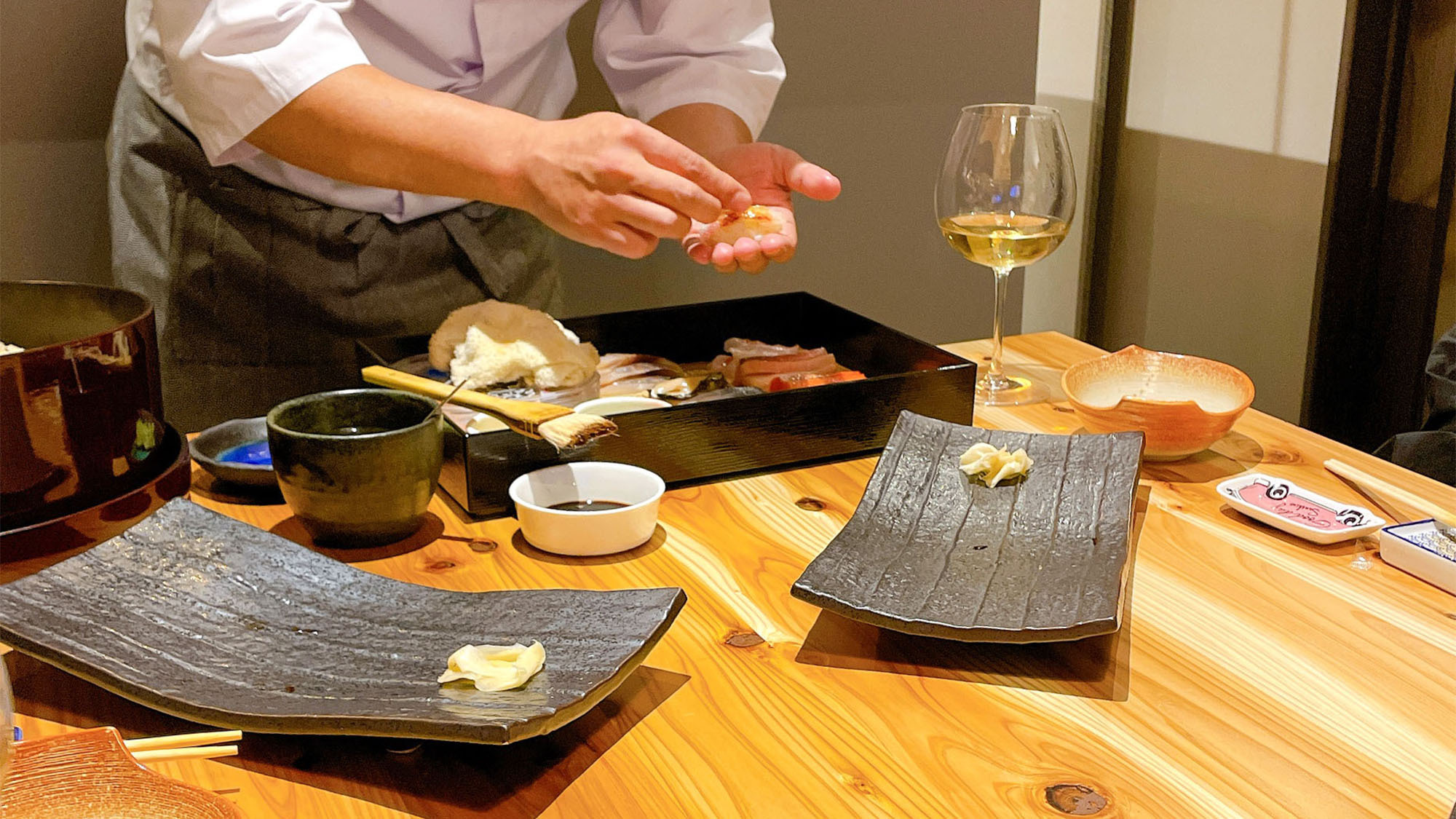 ・＜夕食一例＞夕食は北海道の海の幸を存分にお楽しみください