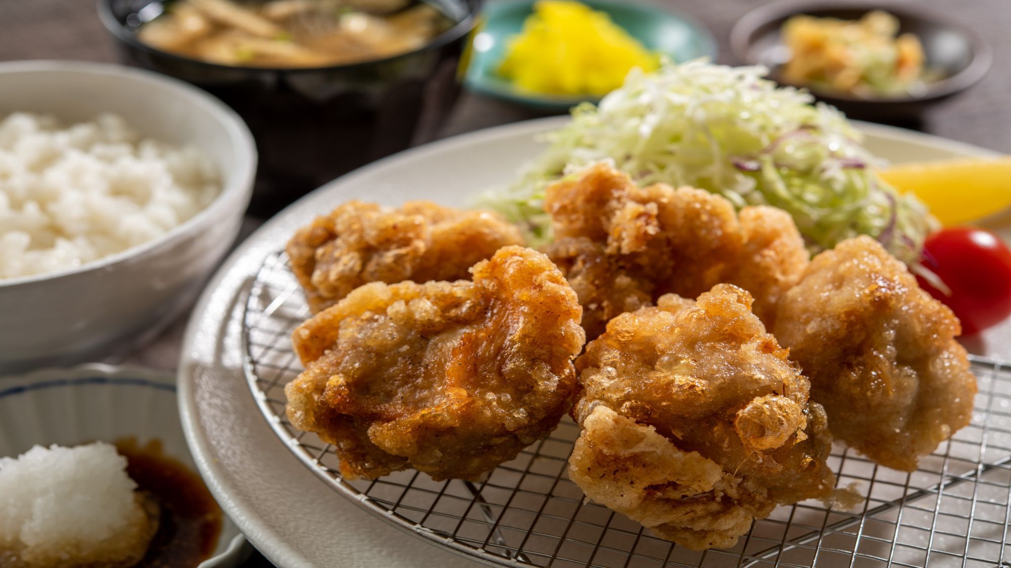 ランチ「鶏唐揚げ定食」