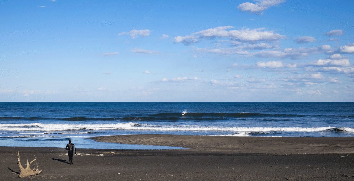 【周辺観光】釣崎海岸サーフィンビーチ〜多くのサーファー達に親しまれている海岸〜