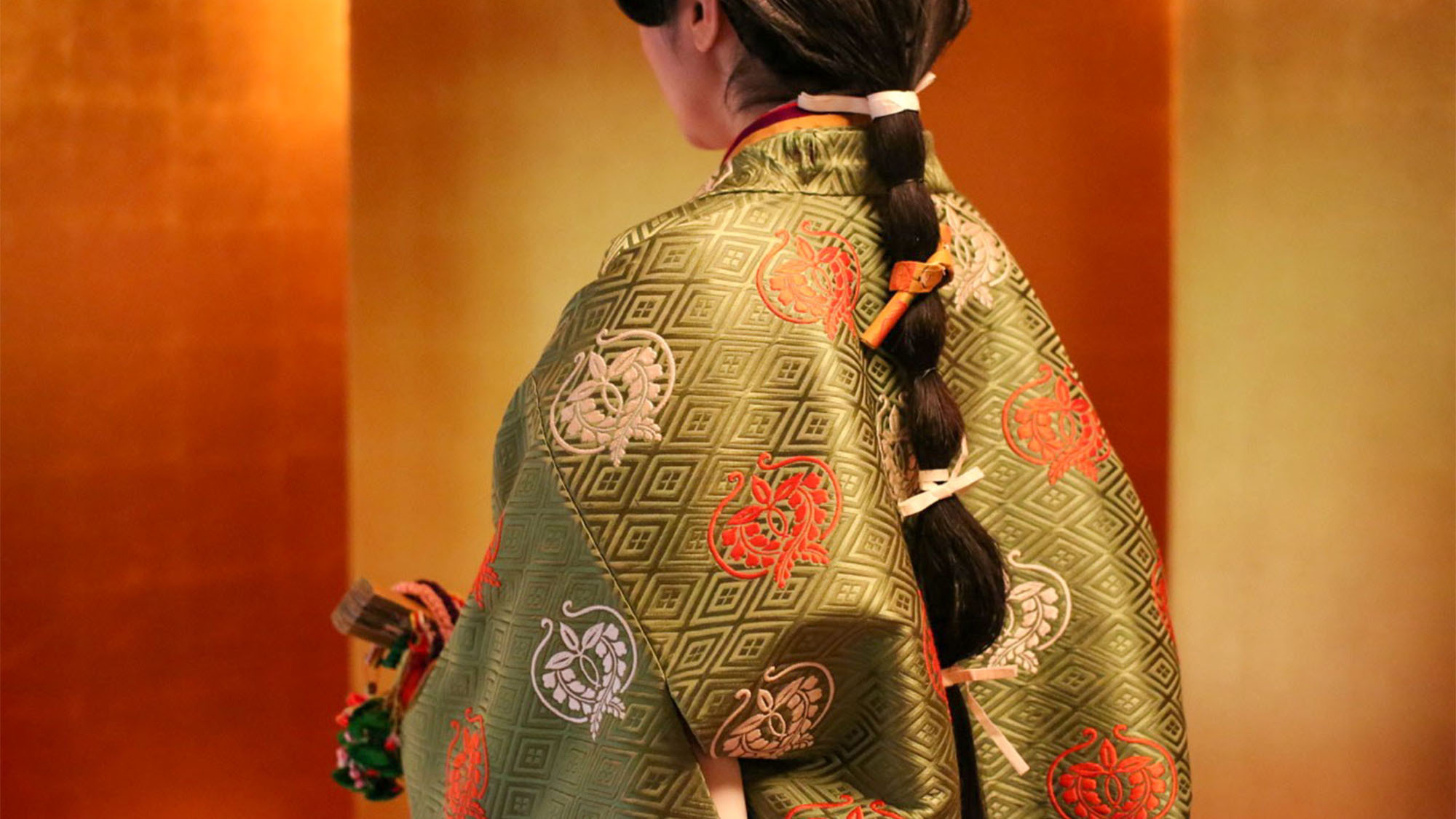 ・【装束】 私たちは日本の伝統、文化、芸術を継承して参ります