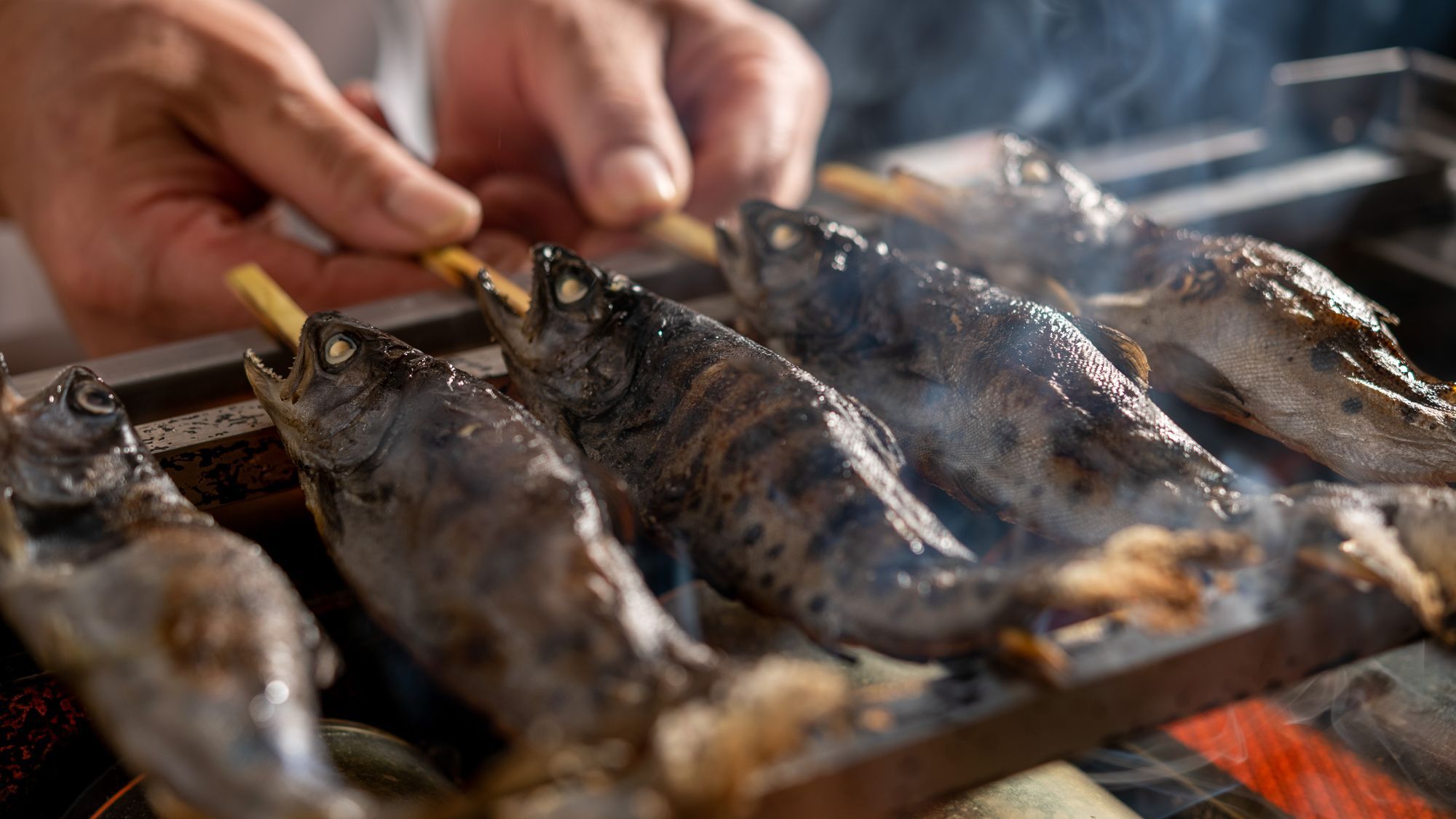 【夕食ビュッフェ】ライブキッチンコーナーの『山女魚の塩焼き』