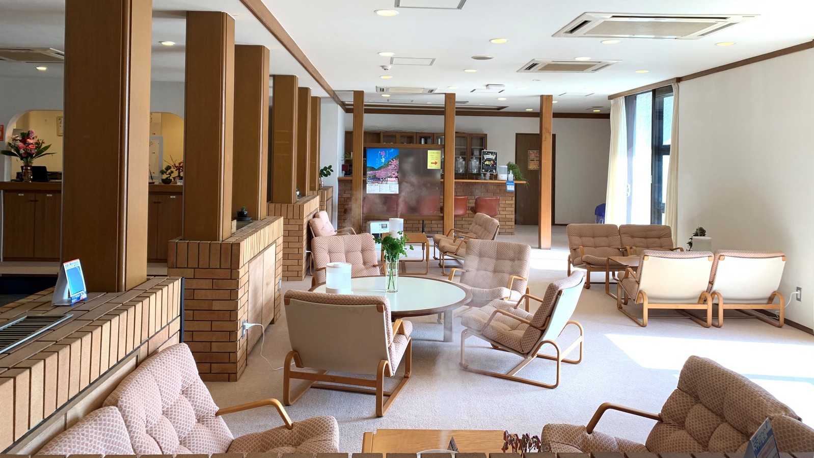 ロビーでお寛ぎいただけます