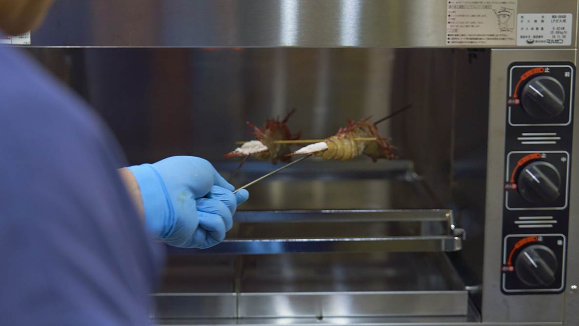 焼き物名人の料理長にしかできない絶妙の焼き加減です。