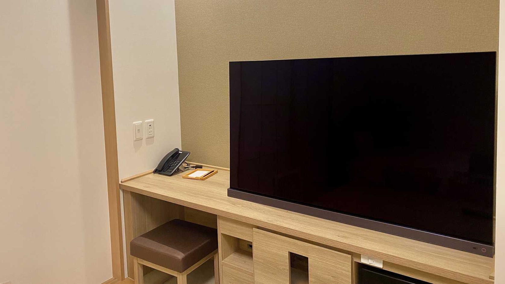 有機EL55型TV(デラックスツインルーム限定)（4K対応）