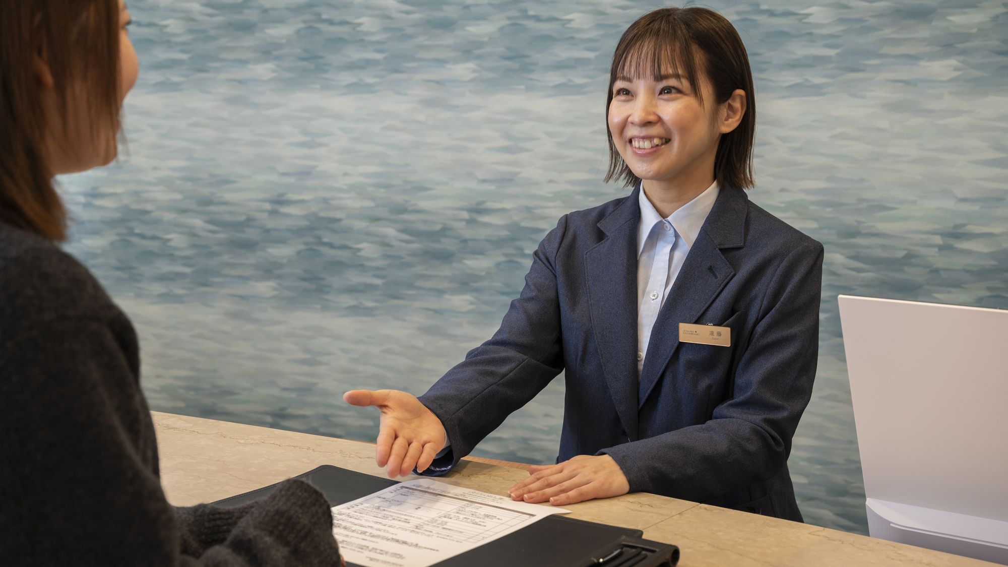 笑顔でお客様をお迎えします！