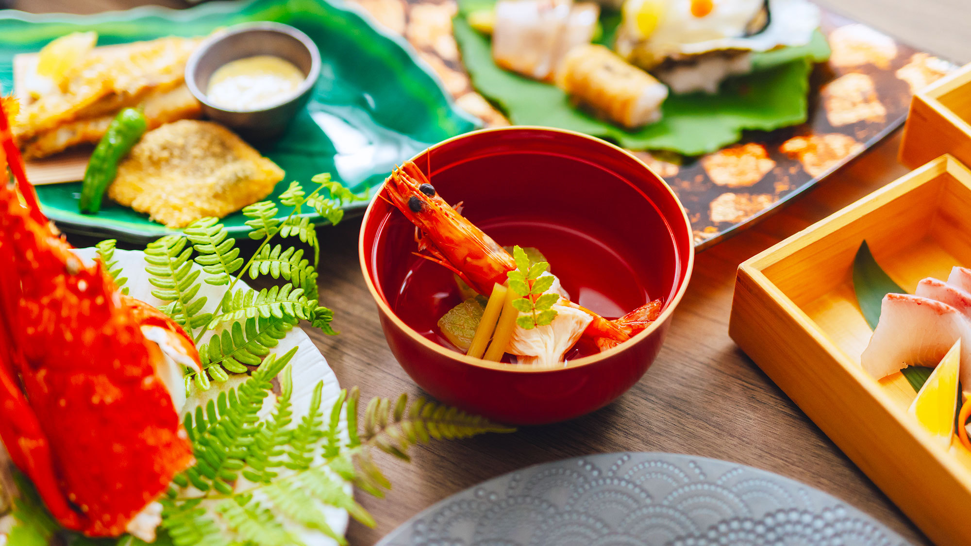 【夕食一例】素材の味を活かした上品な味わい、香り、彩り、美しさをお楽しみいただけます。