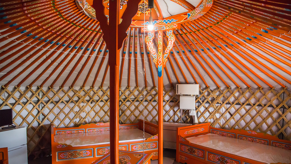*伝統的なテント（ゲル）でモンゴル体験をお楽しみいただけます。