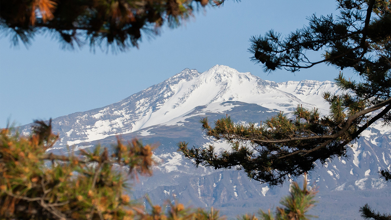 *鳥海山／標高2236m、東北第2の高さを誇る鳥海山をご覧いただけます。