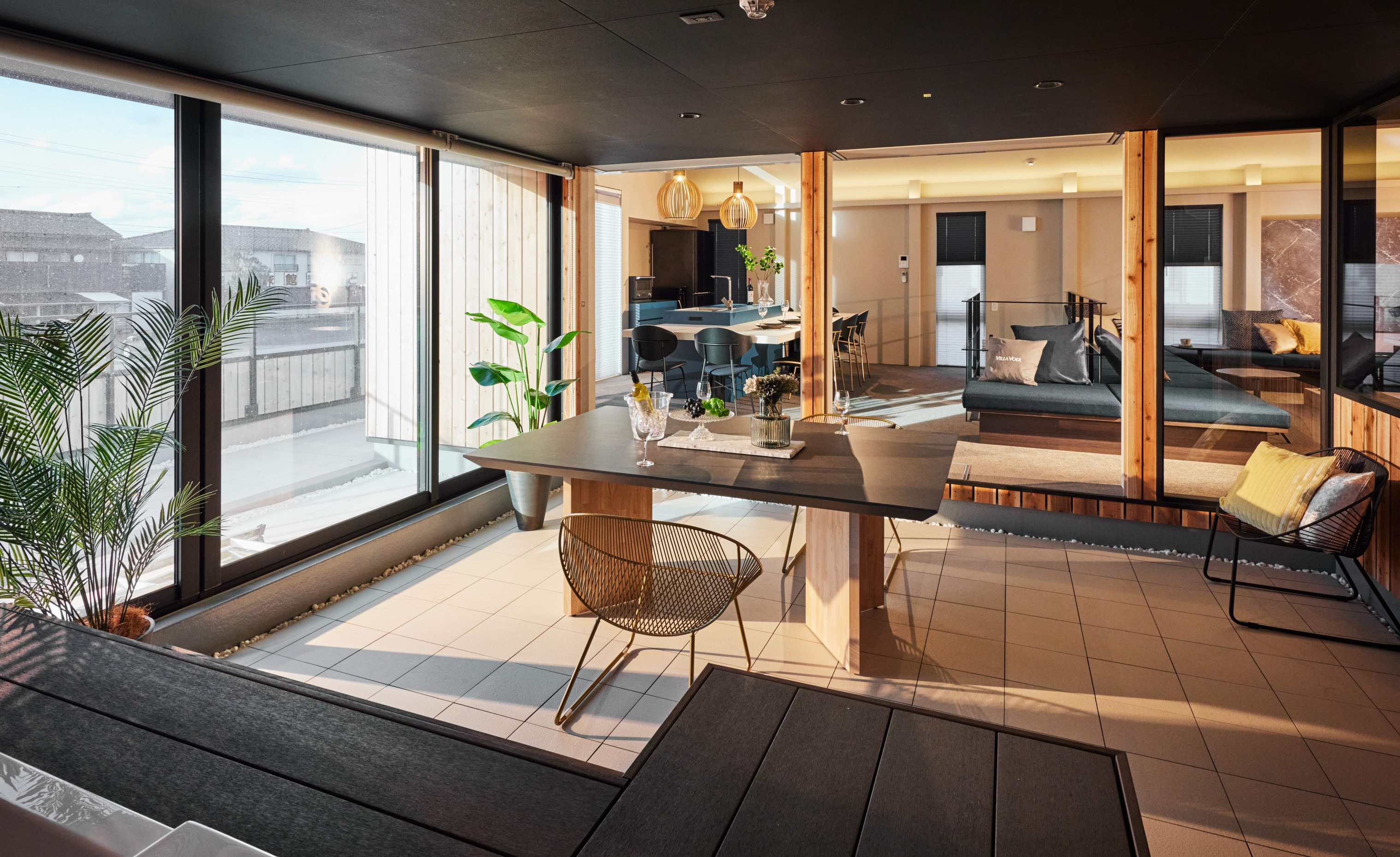 碧天【アウトドアリビング】