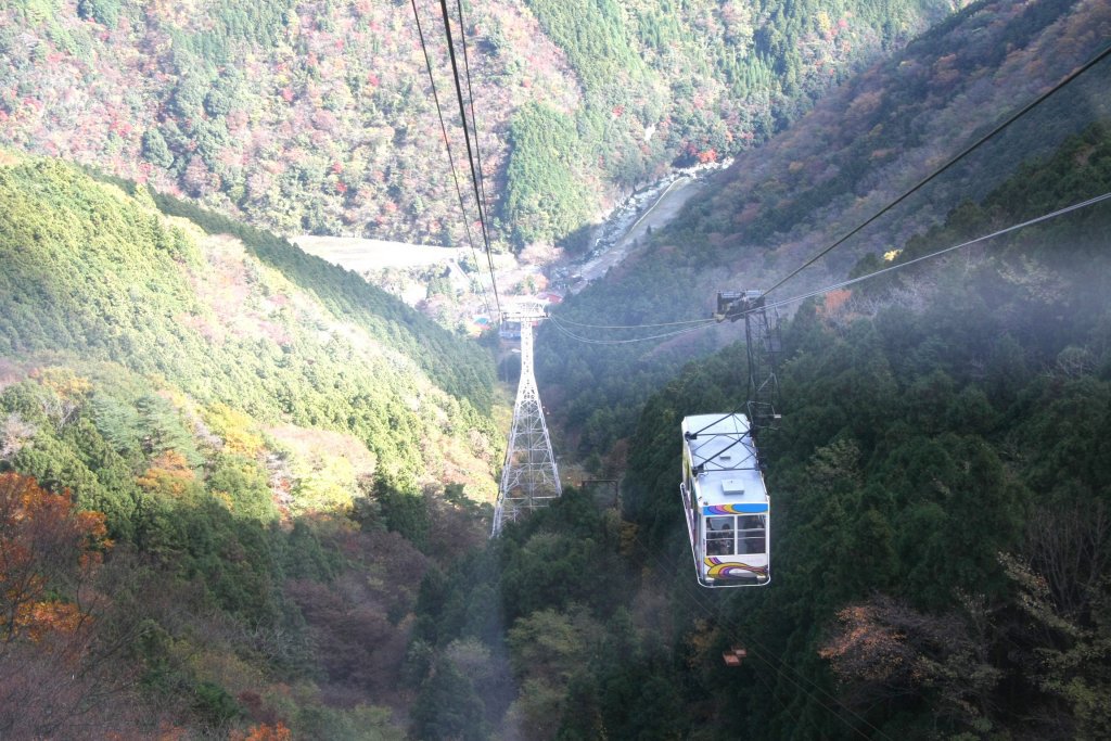 石鎚登山ロープウェイ（ホテルから乗り場まで車で約35分）