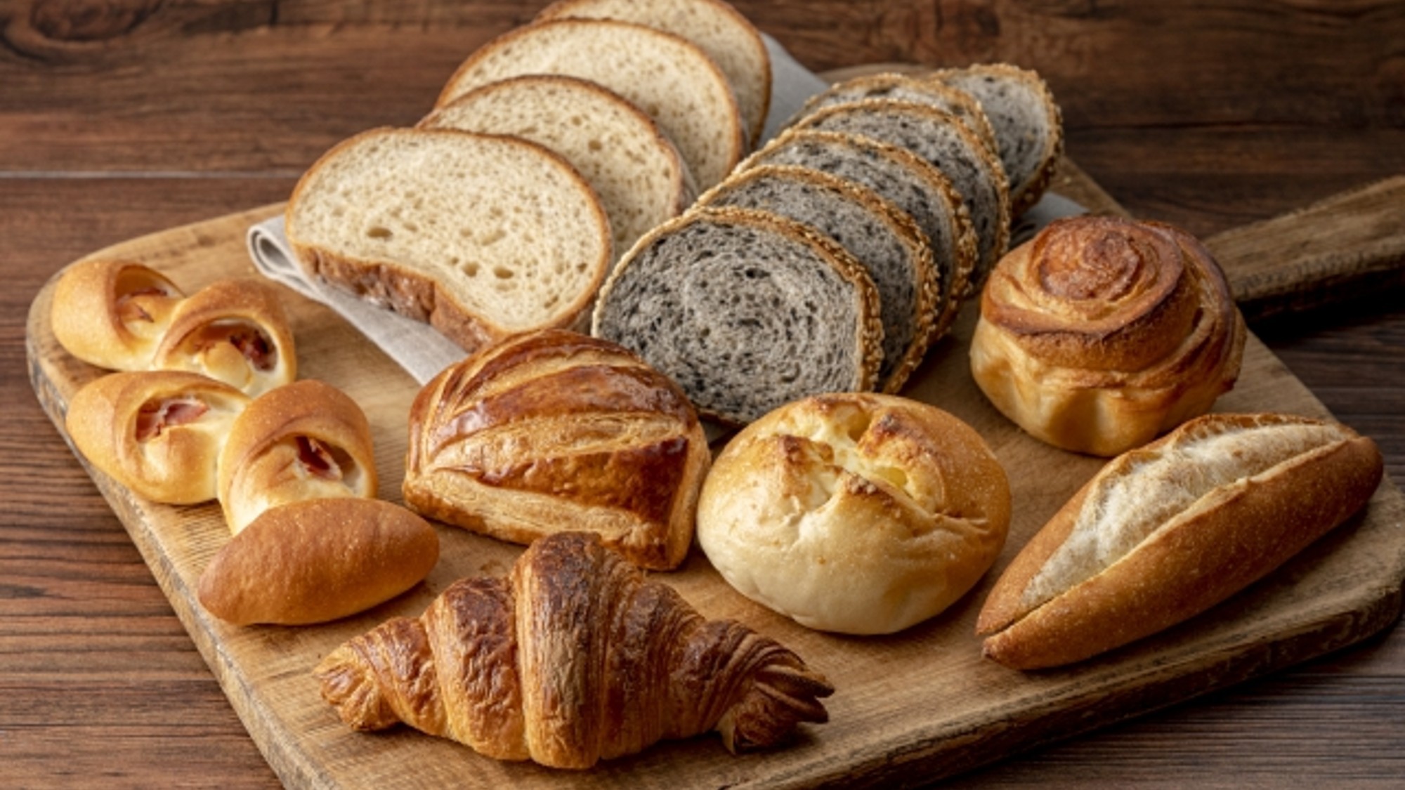 【ご朝食】パンを数種類ご用意いたします。※画像はイメージです