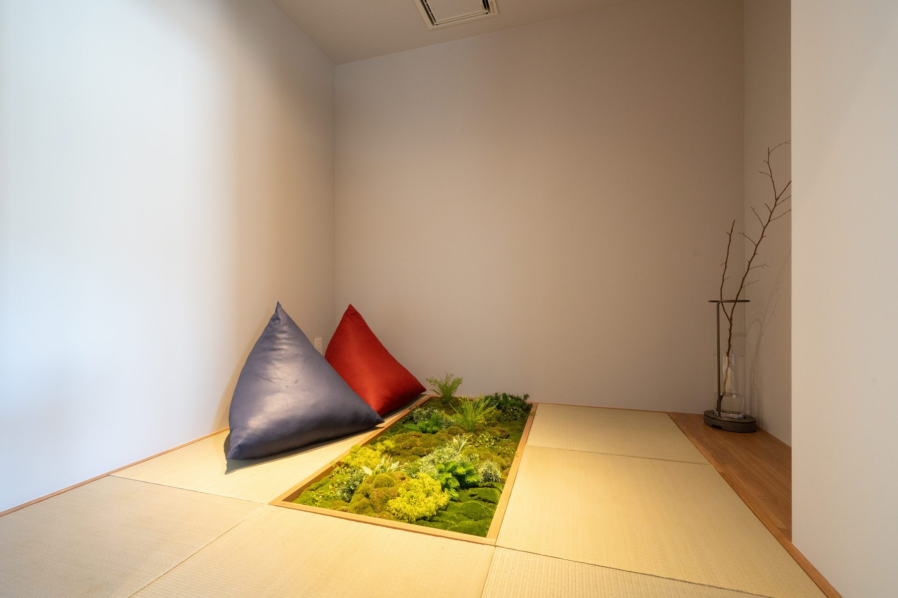 湯河原温泉おふろcafeHITOMA「茶ノ間」