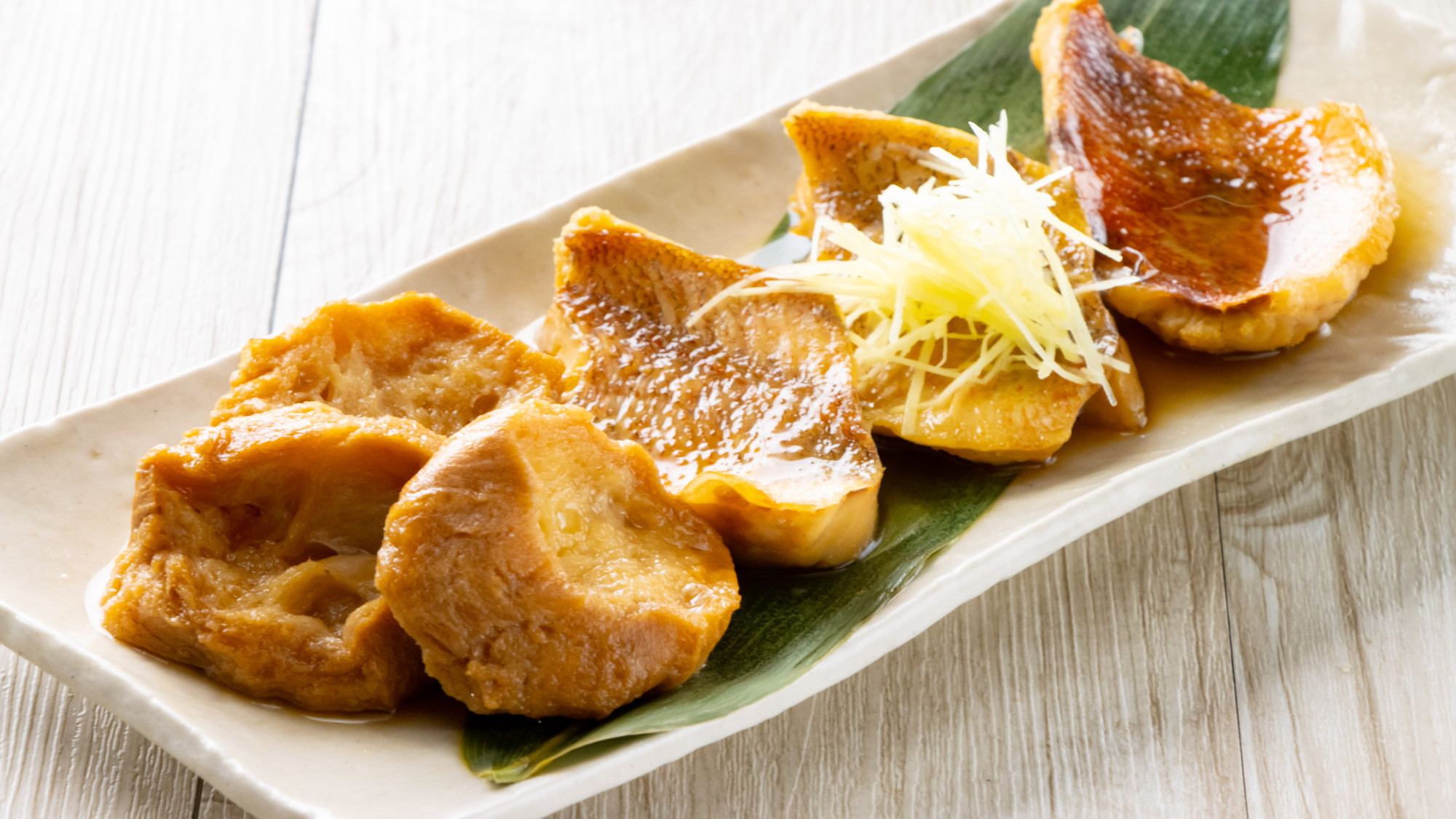 仙台油麩と旬魚の煮物（メニュー一例）
