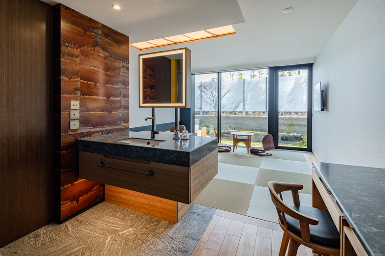 Garden Suite 8