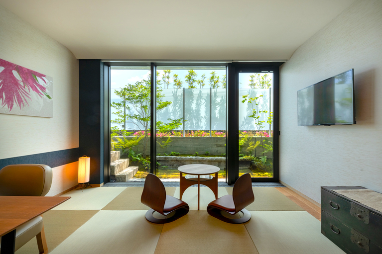 Garden Suite 3