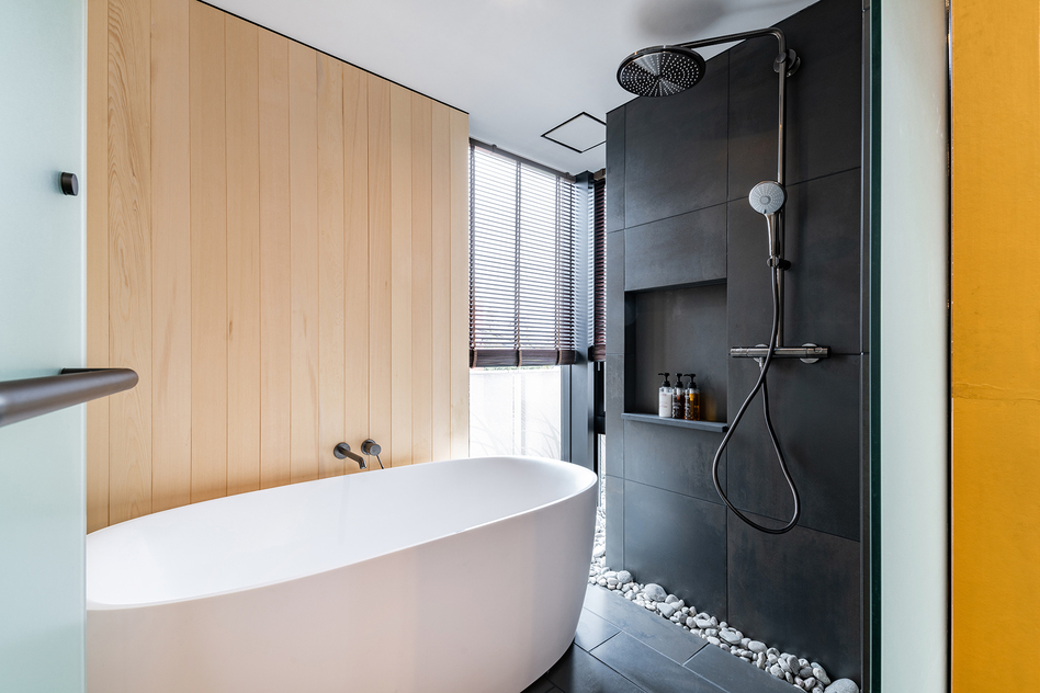 Garden Deluxe Bathroom