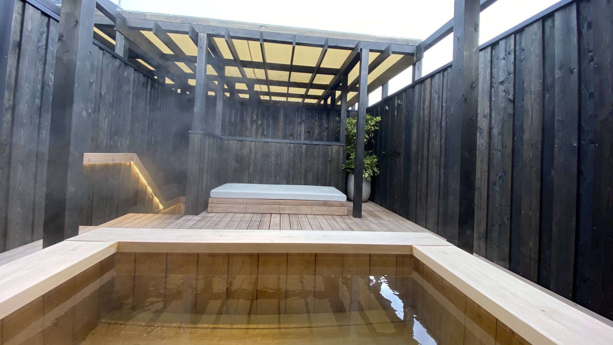 屋上温泉露天風呂（エグゼクティブツイン）