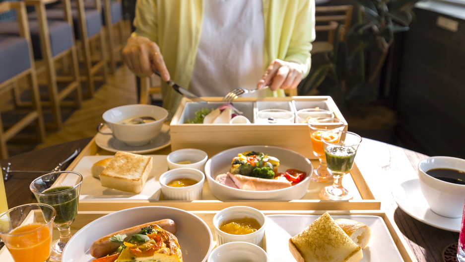 【ご朝食】思わず写真を撮りたくなる！見た目も鮮やかな「モーニングボックス」を。