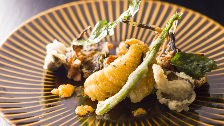 【プレミアムコース-魚料理】世羅産きのことオコゼのベニエ（時期によってご提供内容は異なります）