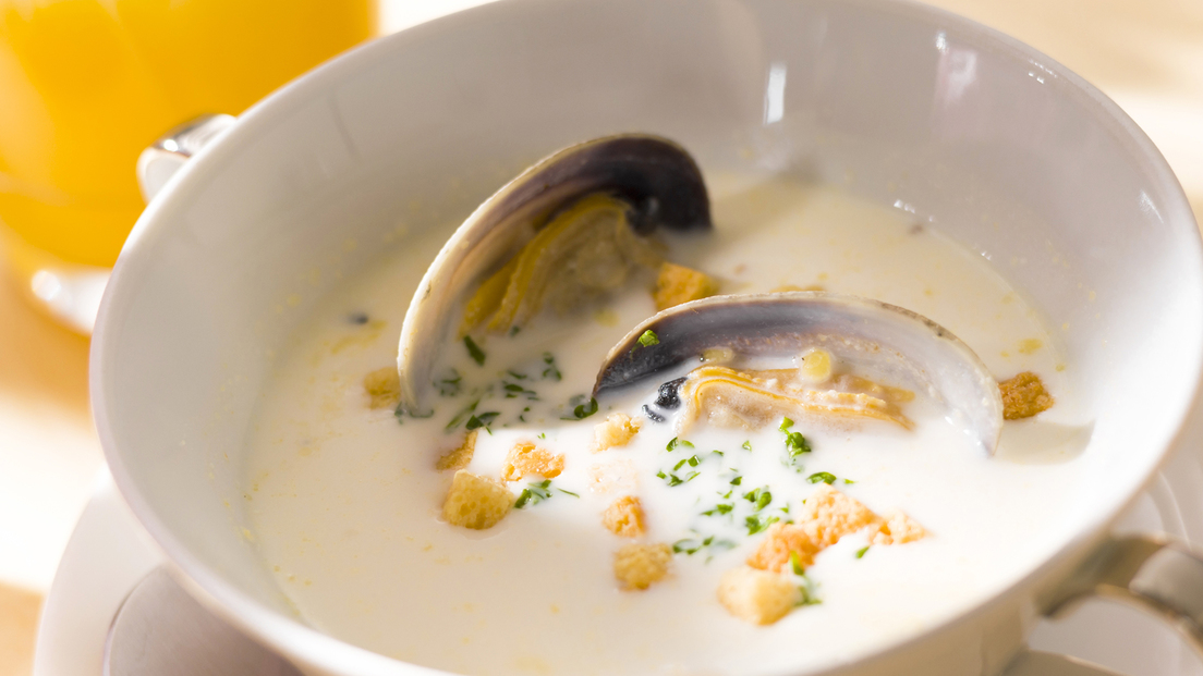 【ご朝食-クラムチャウダー】濃厚な貝の旨味をギュッと凝縮♪シェフこだわりの逸品です！