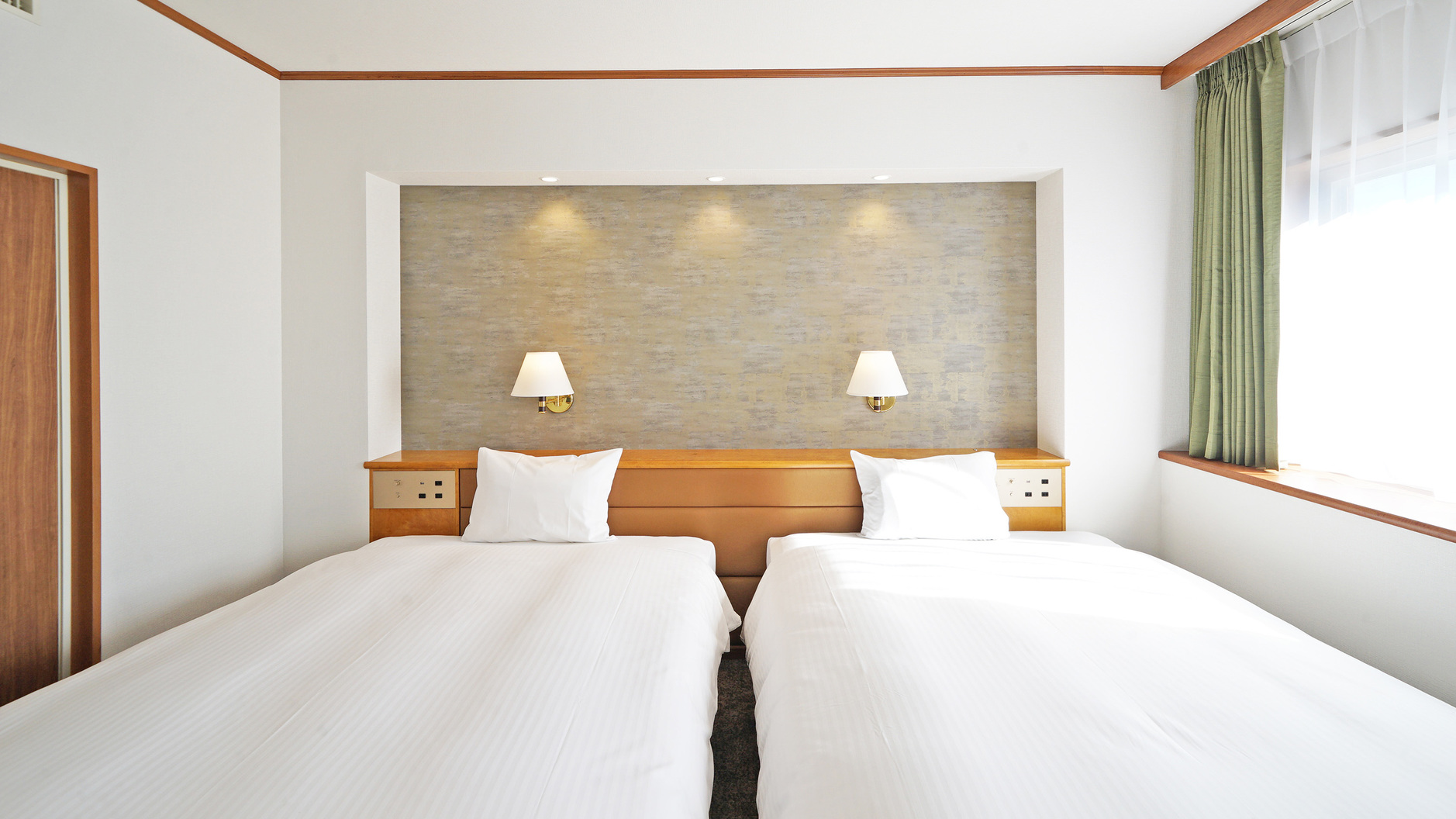 ファミリールーム【お子様連れのご家族やグループ利用に最適】