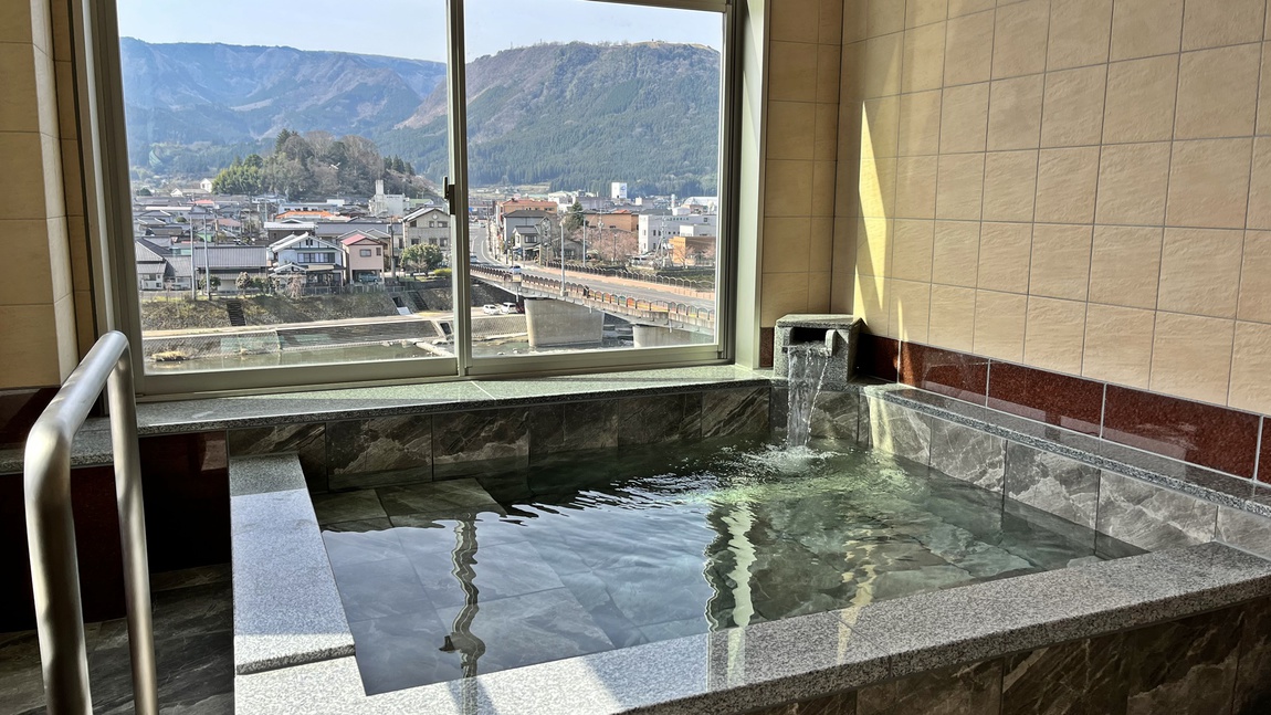 *【家族風呂「万年山」】最高の景色のなかで、ゆったりとおくつろぎください。