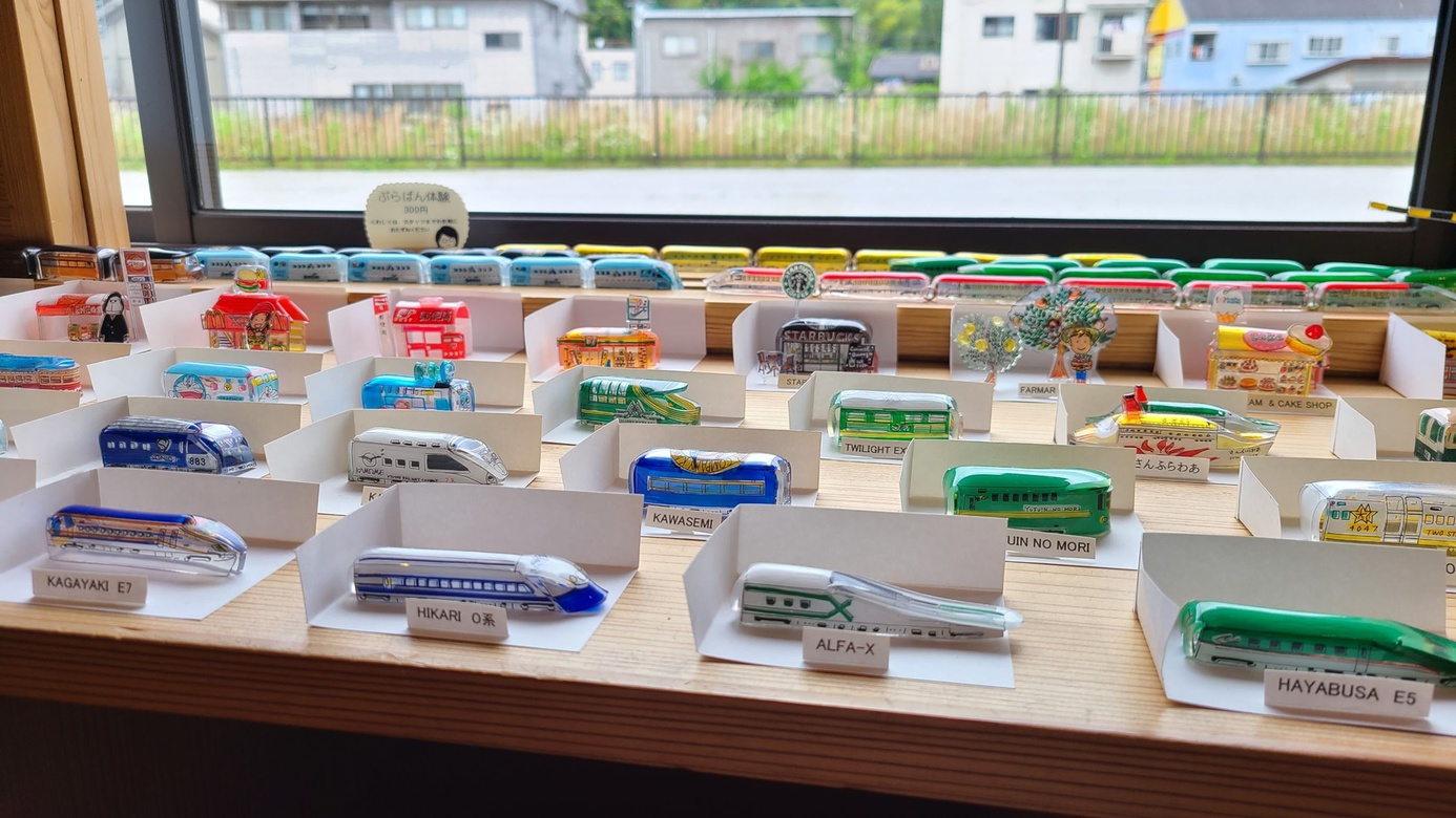 【豊後機関庫ミュージアム】プラ板体験作り♪列車などさまざまなプラ板がつくれます！