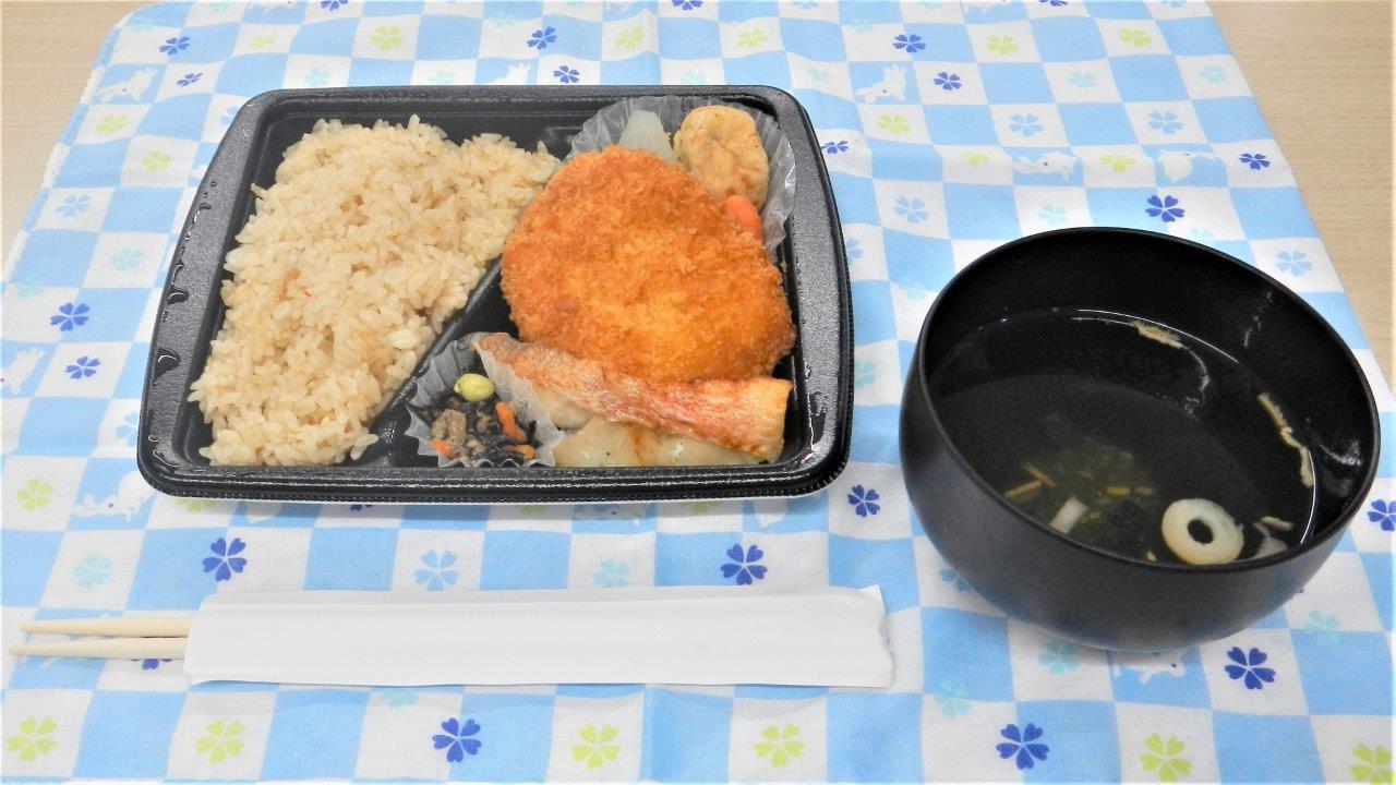 食事朝（日替わりです）