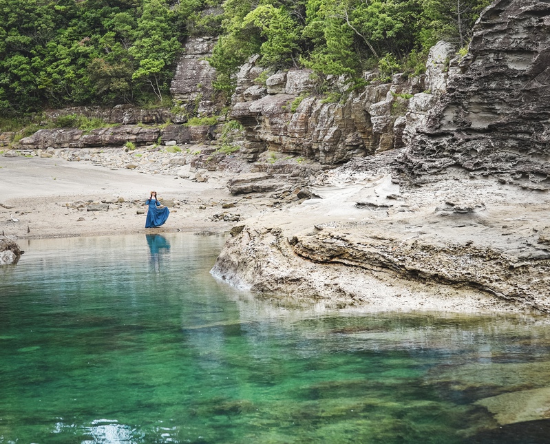 透明度の高いかなたの入江